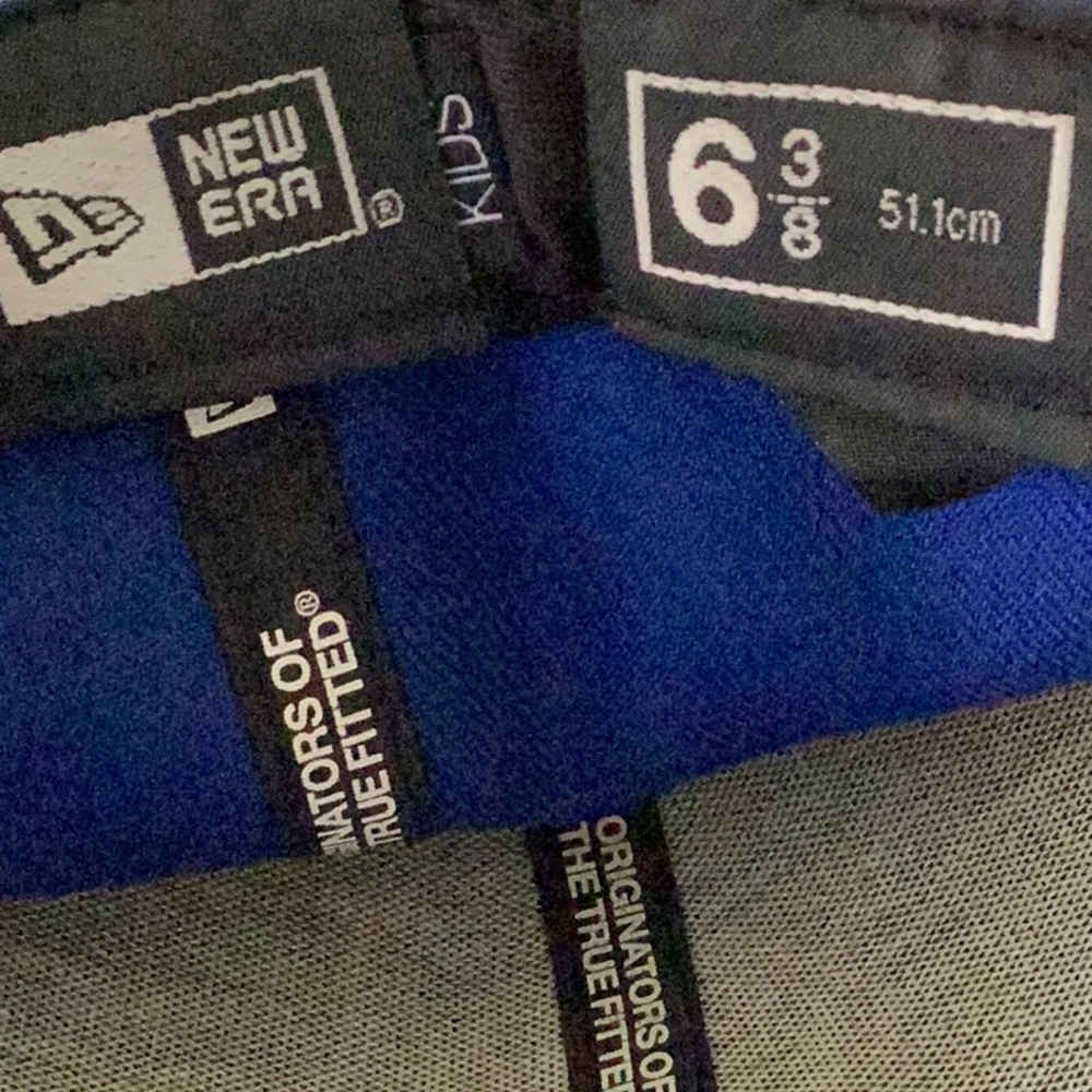 Hat 🧢 - Picture 3 of 5